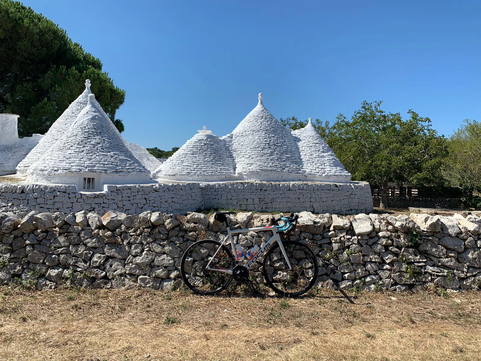 gravel bike rental in alberobello