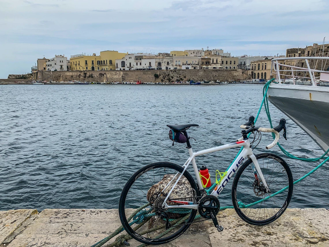 carbon road bike rental in gallipoli