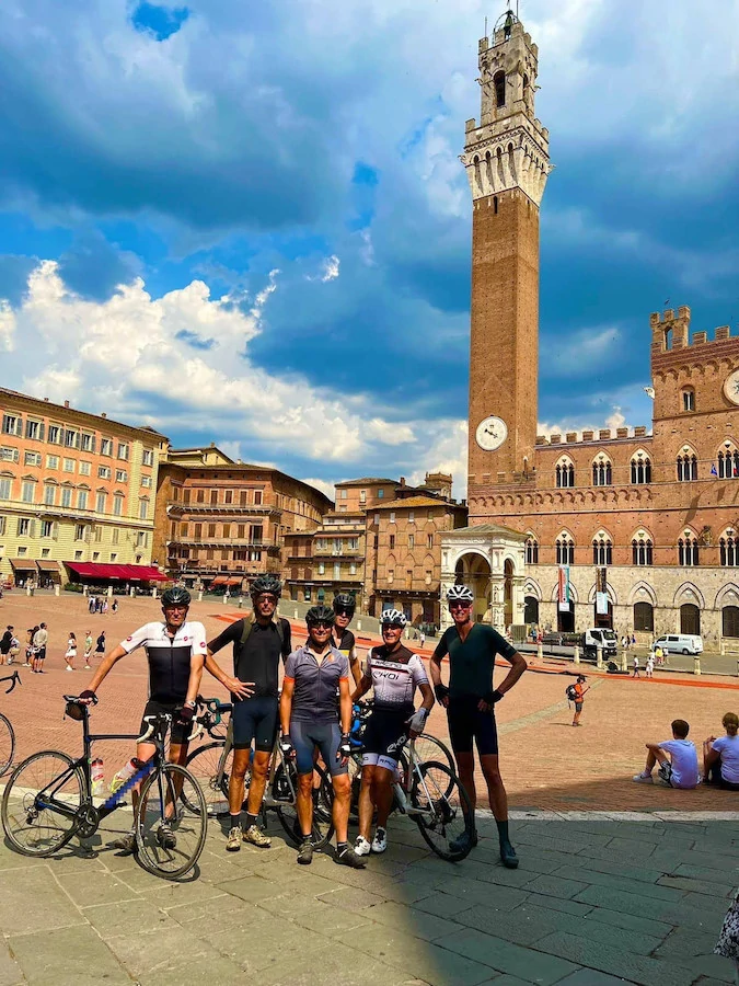 carbon road gravel bike rental in siena